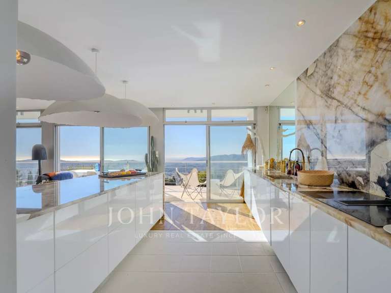 Maison avec Vue sur mer Grasse - 4 chambres - 196m²