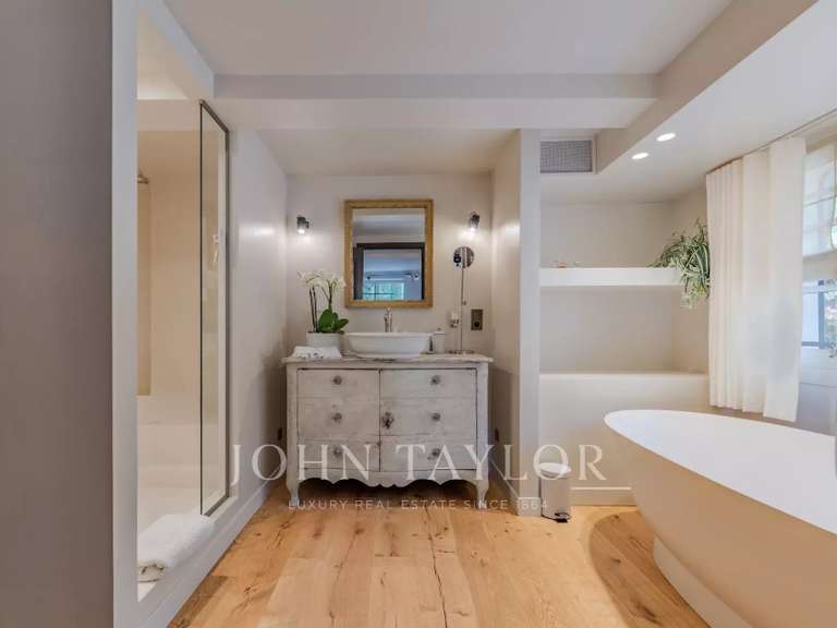 Maison Grasse - 9 chambres - 640m²