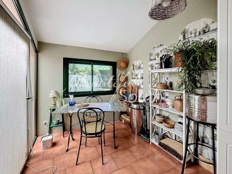 House Estoher - 5 bedrooms - 147m²