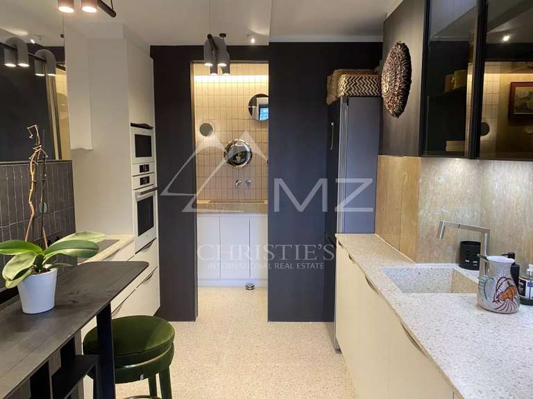 Appartement Paris 8e - 1 chambre - 63m²