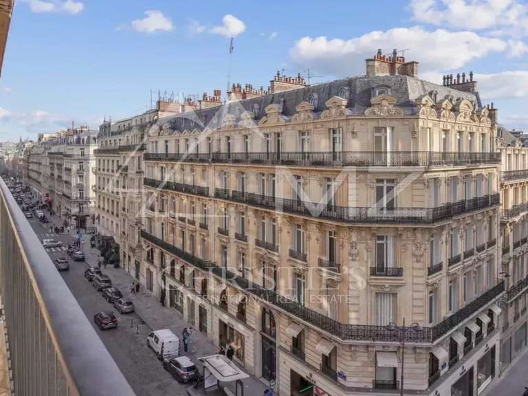 Appartement Paris 8e - 1 chambre - 63m²