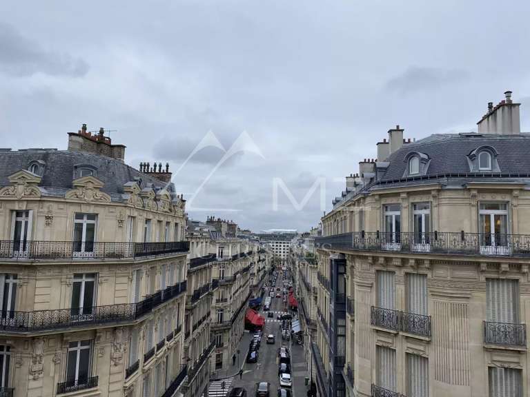 Appartement Paris 8e - 1 chambre - 63m²
