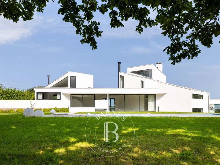 House Ascain - 4 bedrooms - 340m²