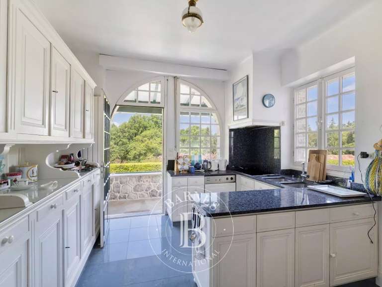 House Villefranque - 8 bedrooms - 550m²