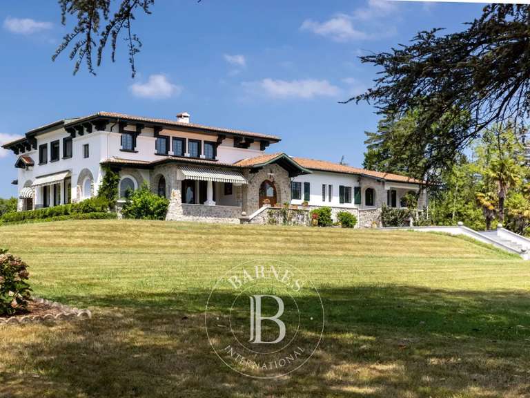 House Villefranque - 8 bedrooms - 550m²