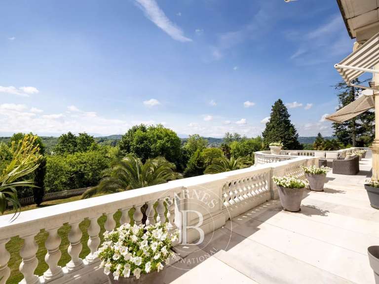 Appartement Pau - 3 chambres - 366m²