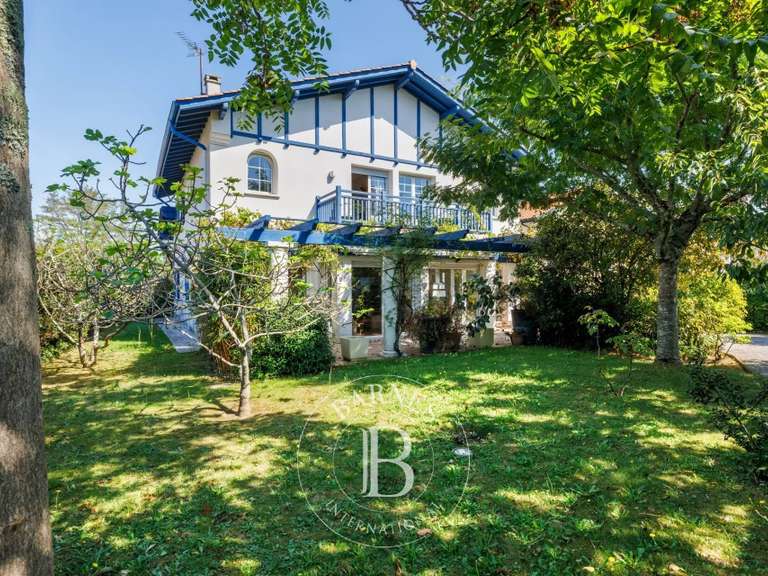Maison Biarritz - 5 chambres - 230m²