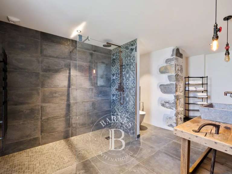 House Larressore - 5 bedrooms - 390m²