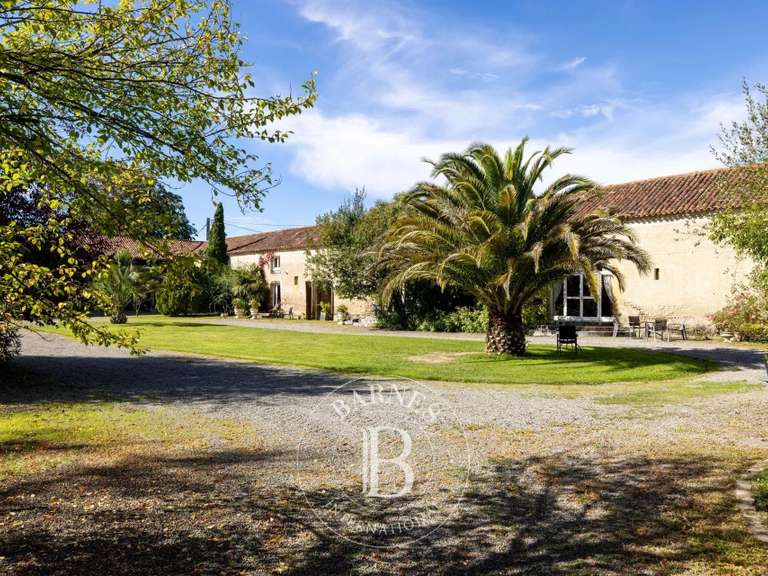 Château Maubourguet - 10 chambres - 1200m²
