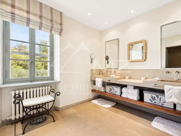 Property Grasse - 8 bedrooms - 452m²