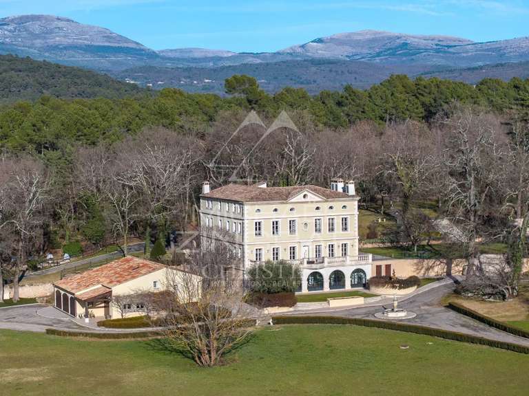 Propriété Fayence - 9 chambres - 842m²