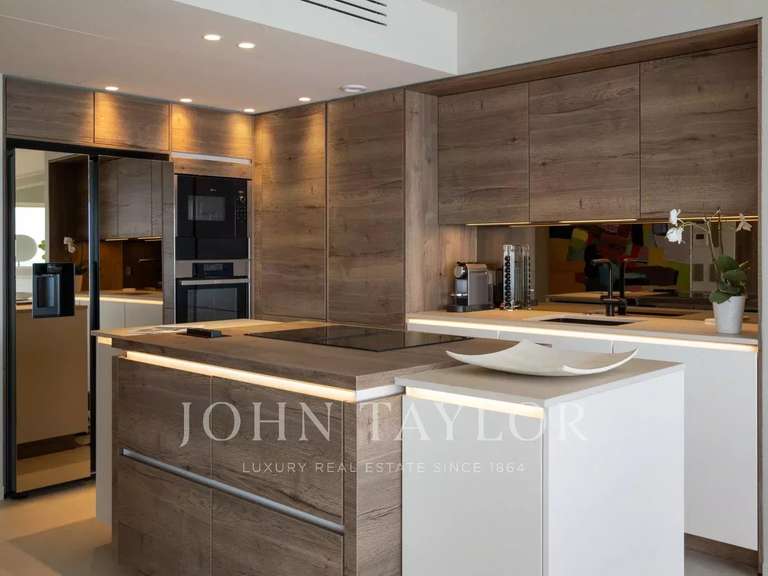 Apartment with Sea view Cannes - 3 bedrooms - 140m²