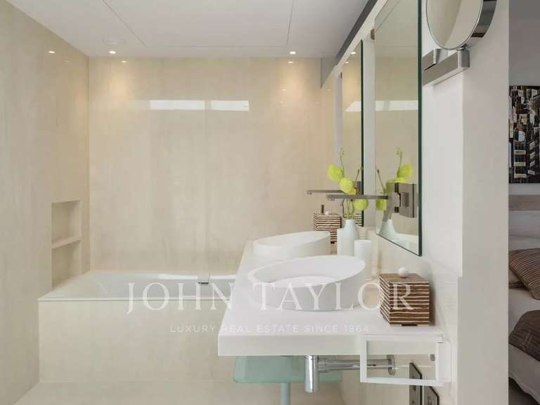 Apartment with Sea view Cannes - 3 bedrooms - 140m²