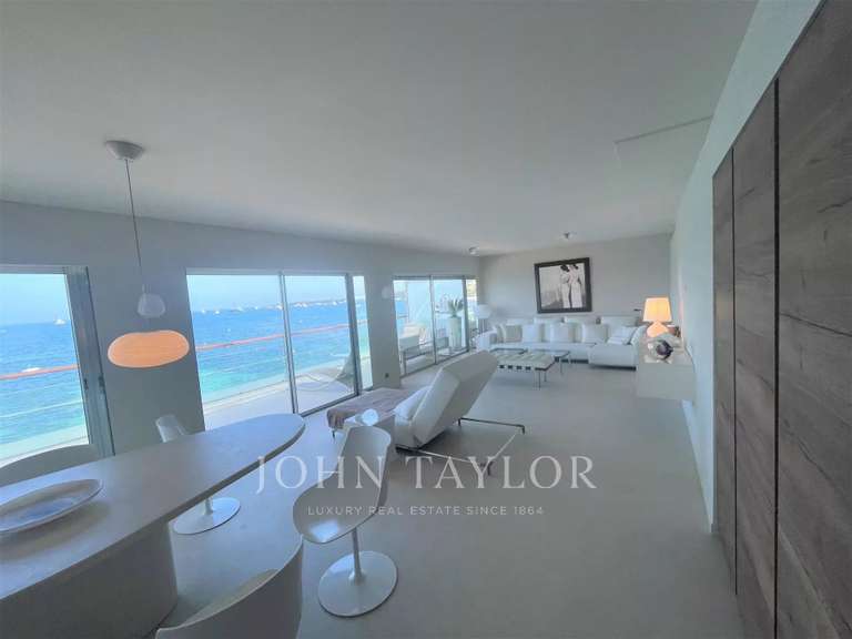 Apartment with Sea view Cannes - 3 bedrooms - 140m²