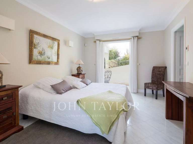 Property Cap-d-antibes - 10 bedrooms - 600m²