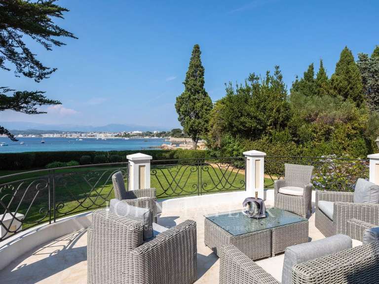 Property Cap-d-antibes - 10 bedrooms - 600m²