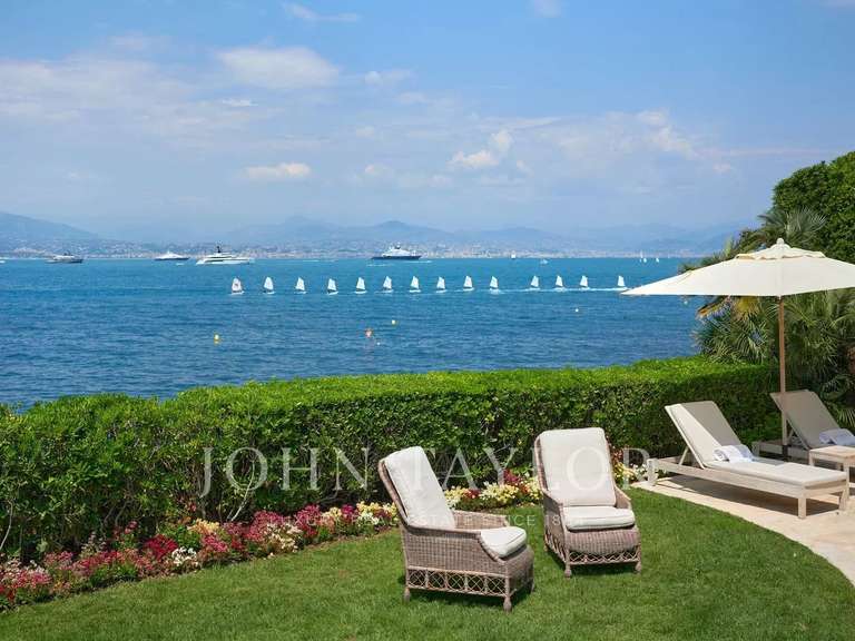Property with Sea view Cap-d-antibes - 5 bedrooms - 408m²