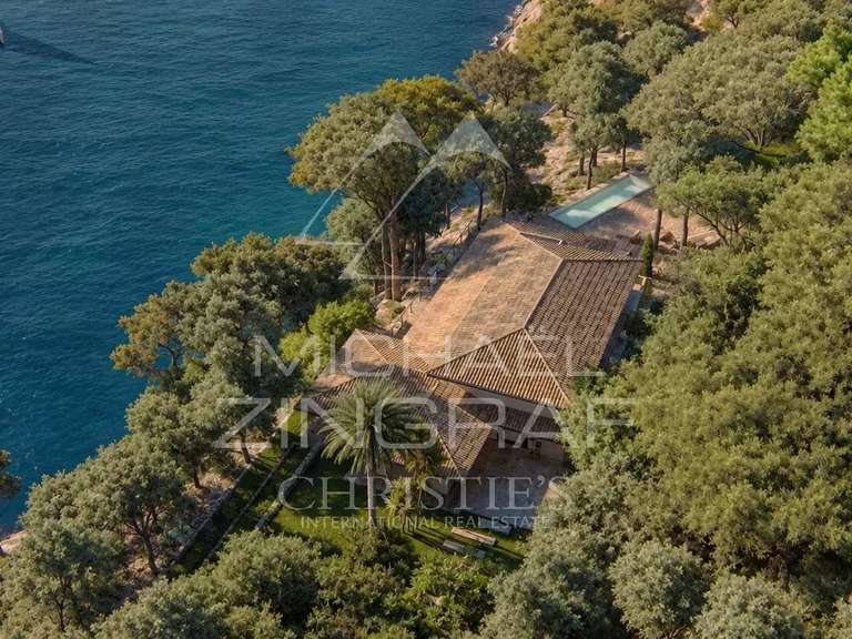 Propriété Le Lavandou - 8 chambres - 455m²