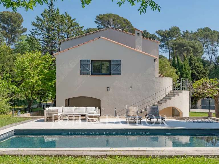Maison Mougins - 6 chambres - 230m²