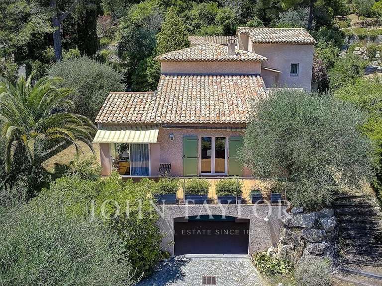 Villa Valbonne - 4 bedrooms - 166m²