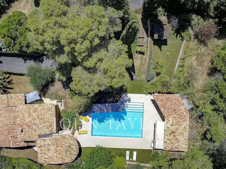 Villa Valbonne - 4 bedrooms - 166m²