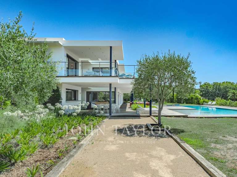 Villa Valbonne - 6 bedrooms - 442m²