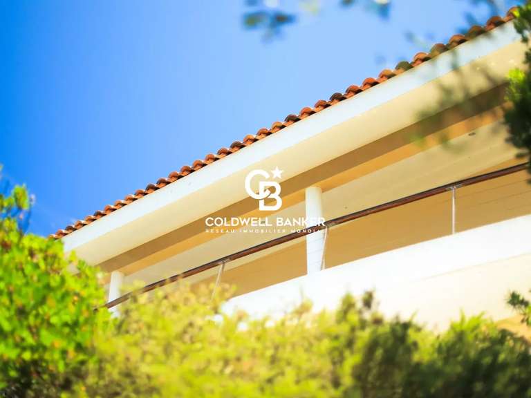 Villa with Sea view Ile-du-levant - 3 bedrooms - 3842m²