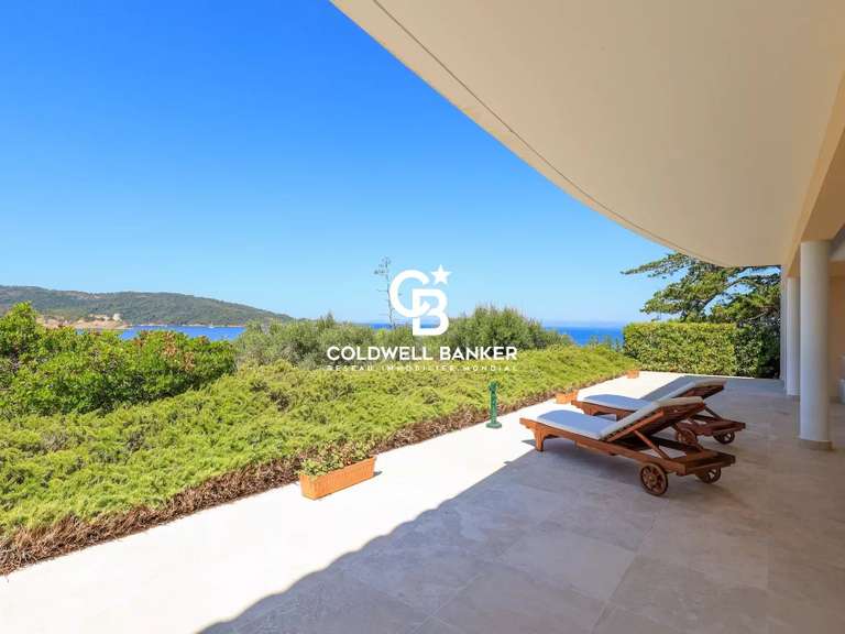 Villa with Sea view Ile-du-levant - 3 bedrooms - 3842m²