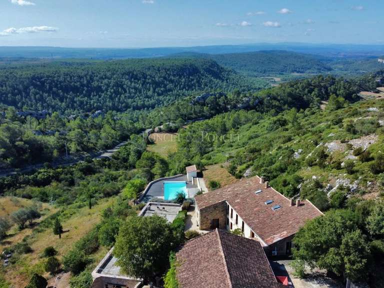 Propriété Saint-Chinian - 10 chambres - 1280m²