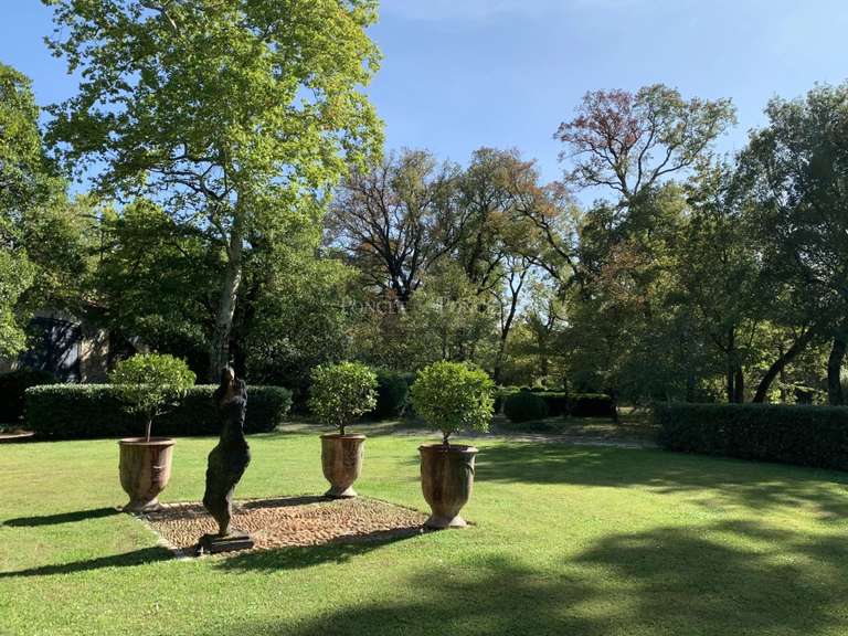 Château Uzès - 9 chambres - 850m²