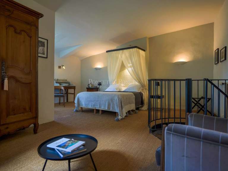 Propriété Uzès - 6 chambres - 460m²