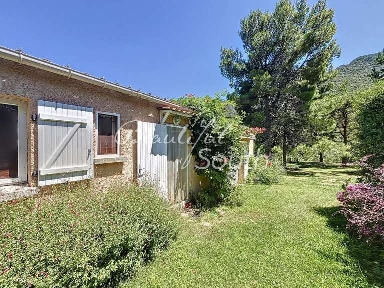 House Estoher - 5 bedrooms - 147m²