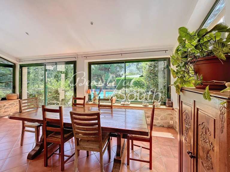 House Estoher - 5 bedrooms - 147m²