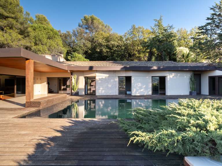 Villa Saint-Paul-de-Vence - 6 bedrooms - 327m²