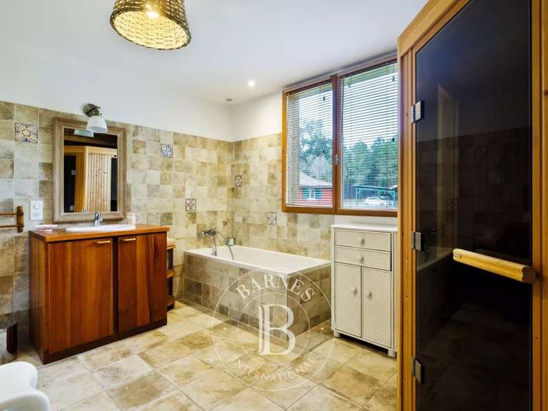 Maison Linxe - 8 chambres - 390m²