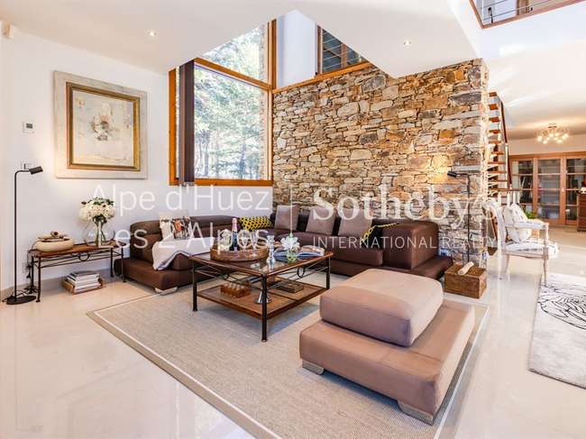 Maison 8 pièces 388 m² · à La Salle-les-Alpes · 388 m² · 2 990 000 €
