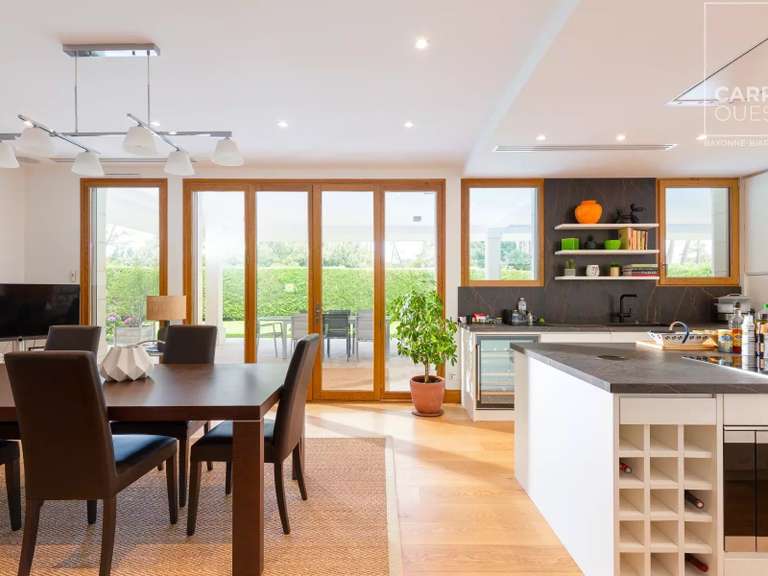 Maison Anglet - 6 chambres - 500m²