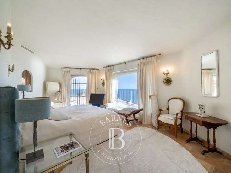 Villa with Sea view Théoule-sur-Mer - 4 bedrooms - 300m²