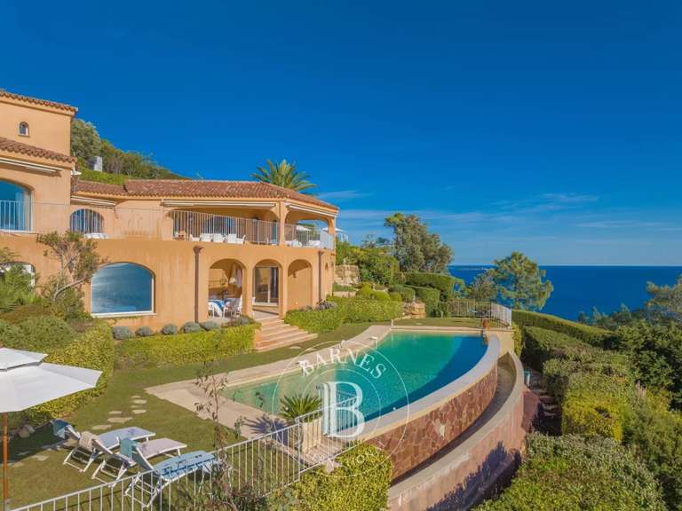 Villa with Sea view Théoule-sur-Mer - 4 bedrooms - 300m²