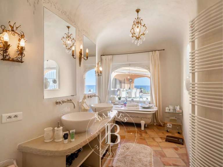 Villa with Sea view Théoule-sur-Mer - 4 bedrooms - 300m²