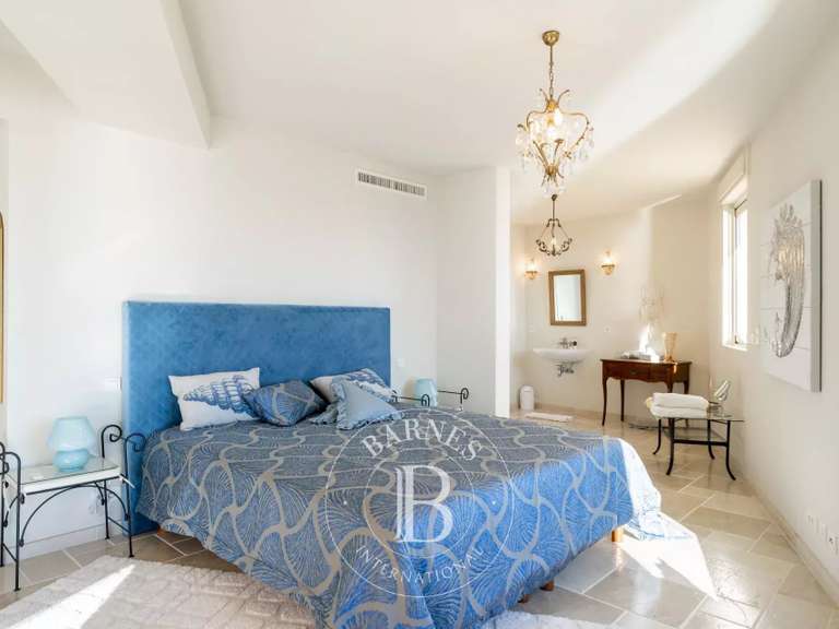 Villa with Sea view Théoule-sur-Mer - 4 bedrooms - 300m²