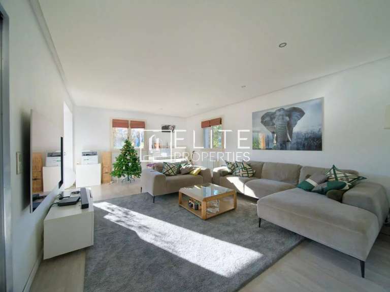 Maison Mouans-Sartoux - 5 chambres - 200m²