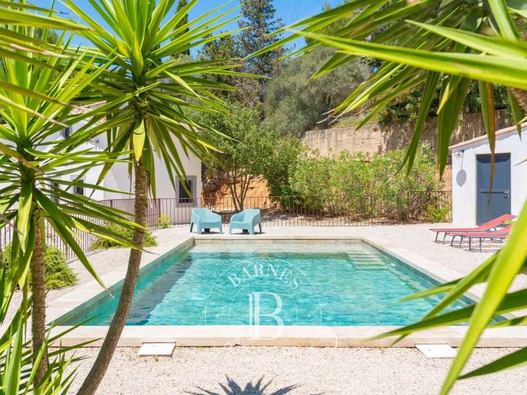 House Aubagne - 5 bedrooms - 305m²