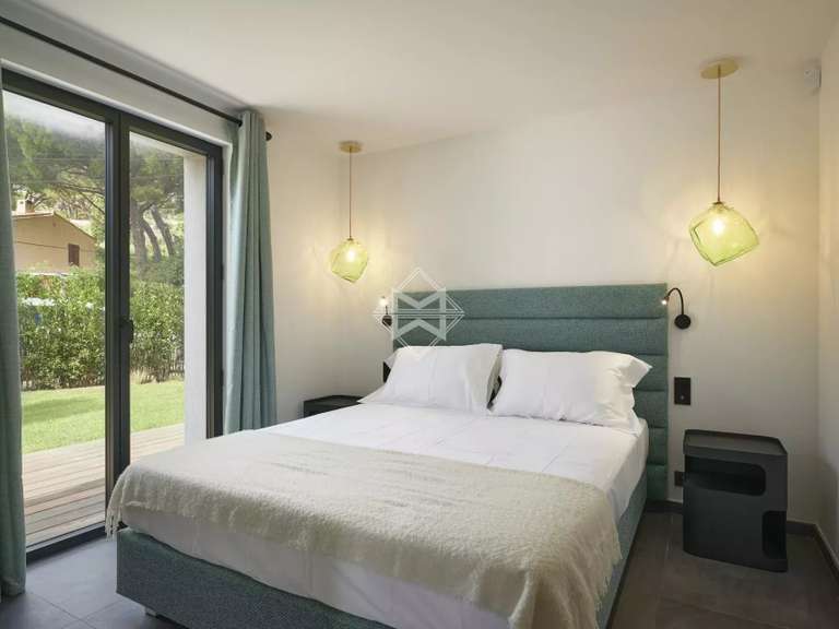 Villa La Croix-Valmer - 5 chambres - 280m²