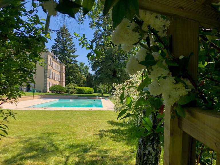 Castle Limoges - 9 bedrooms - 700m²