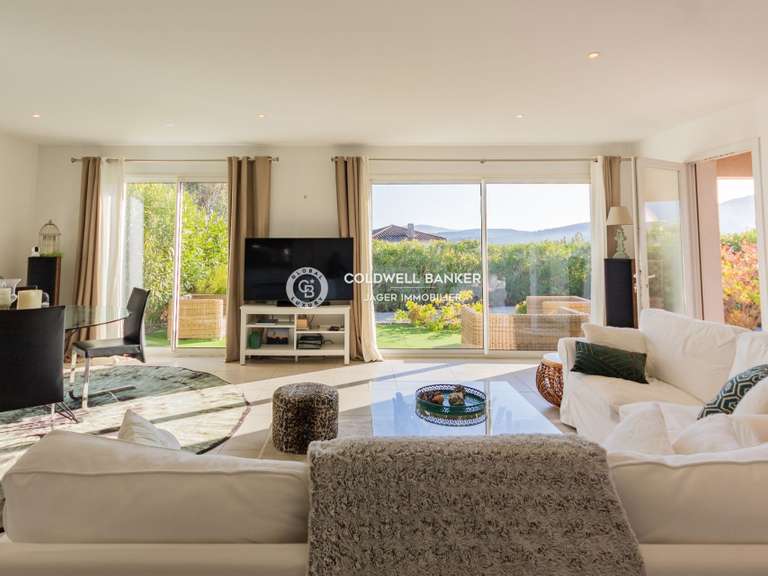 Villa Cogolin - 3 bedrooms - 148m²