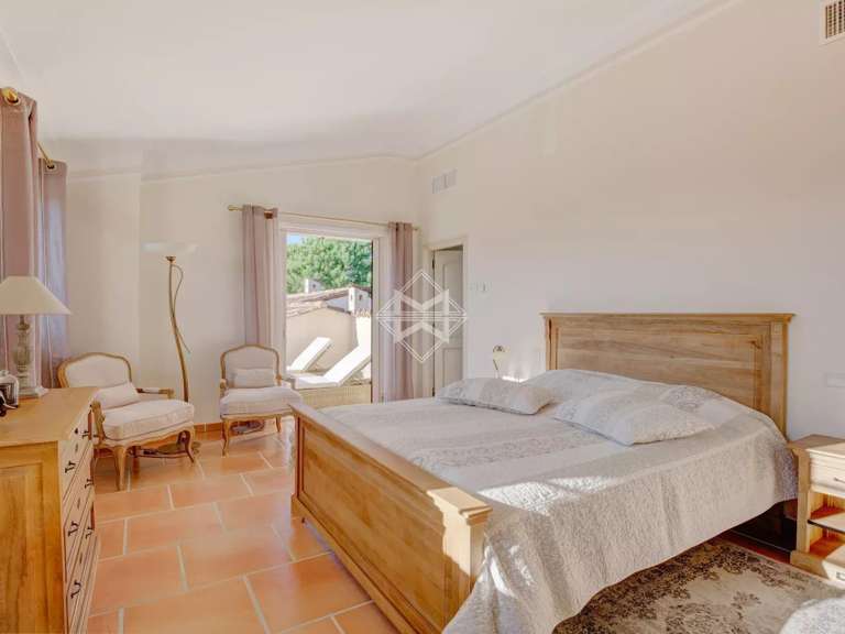 Villa Pégomas - 5 chambres - 365m²