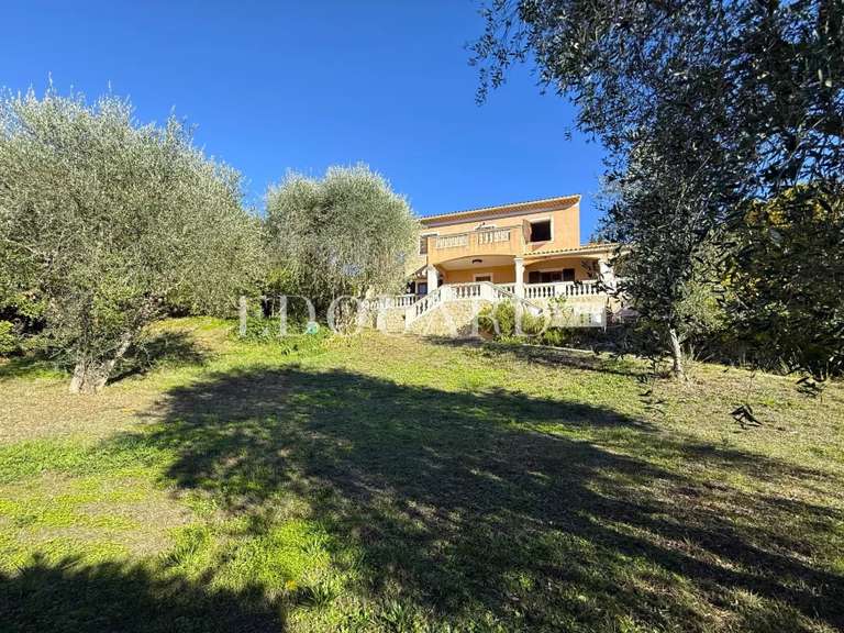 Villa La Turbie - 6 chambres - 300m²
