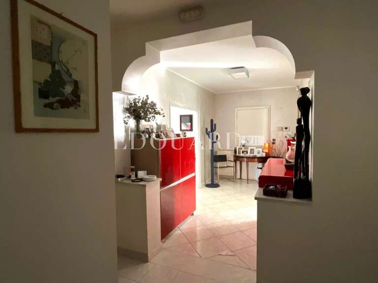 Villa La Turbie - 6 chambres - 300m²
