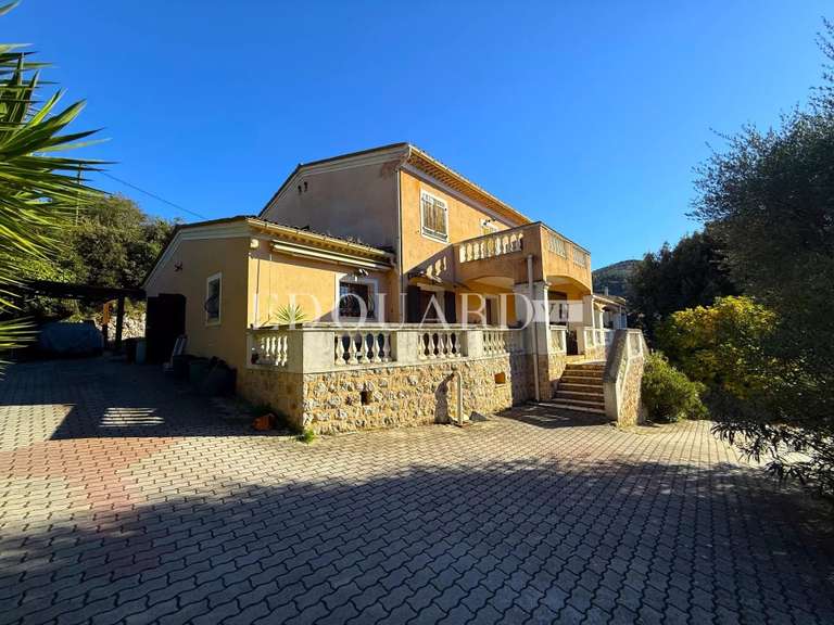 Villa La Turbie - 6 chambres - 300m²